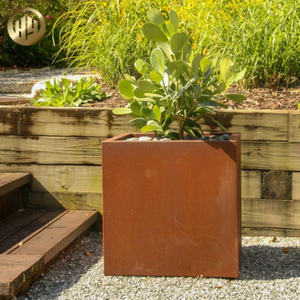 Medium Rusty Treatment Steel Square Metal Ornaments Nursery Planter