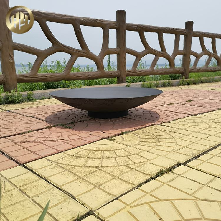 High Quality Round Heater Black Corten Steel Outdoor Barbecue Fire Pit