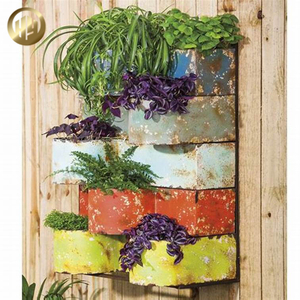 Garden Powder Coating Distinctive Flower Planter Metal Decoration Wall Pot