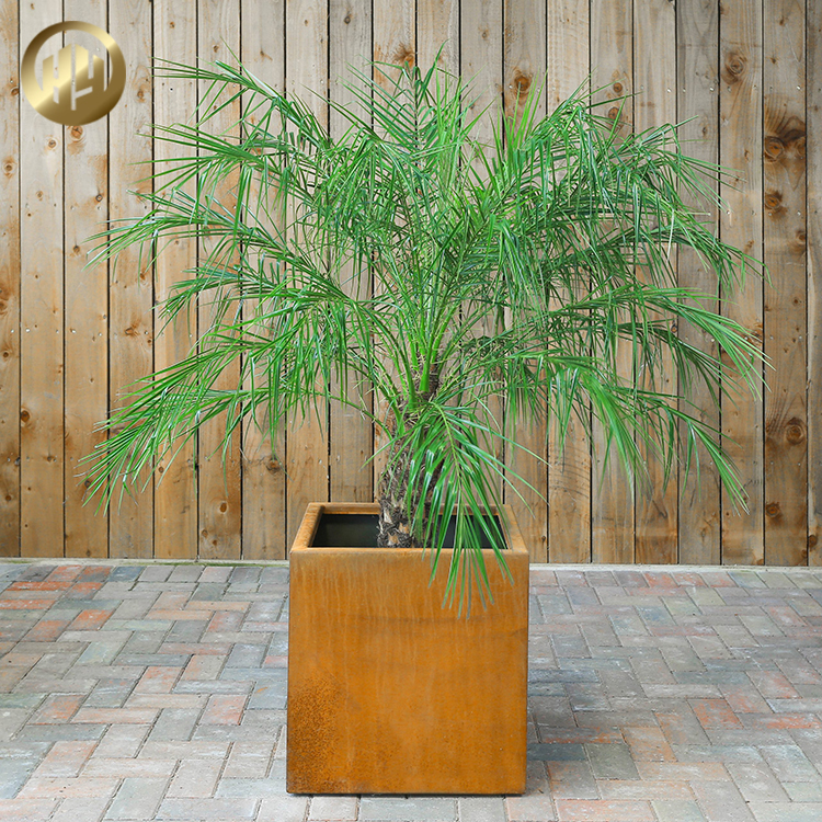 Simple Square Corten Steel Metal Garden Cube Decoration Flower Planter